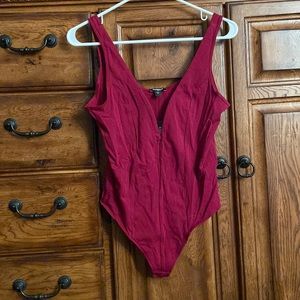 EXPRESS • Bodysuit